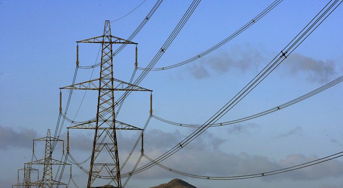Производството на електроенергия намалява с 10.8% през януари