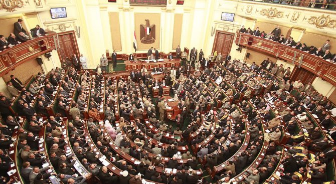 Египетският парламент одобри въвеждането на извънредно положение