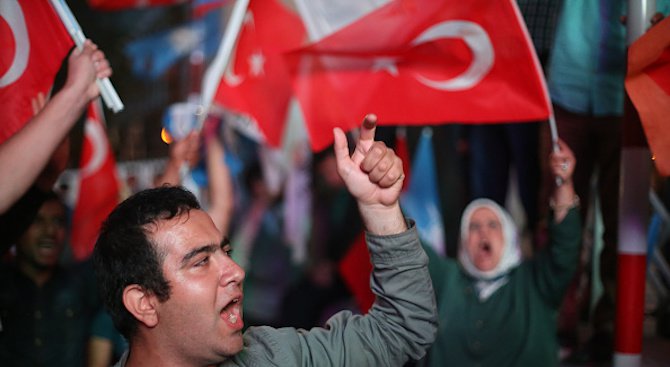 Около 55 млн. турски граждани имат право да гласуват на референдума