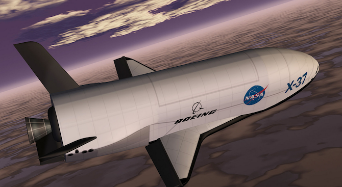 Секретен орбитален самолет на САЩ се върна на земята след две години в космоса