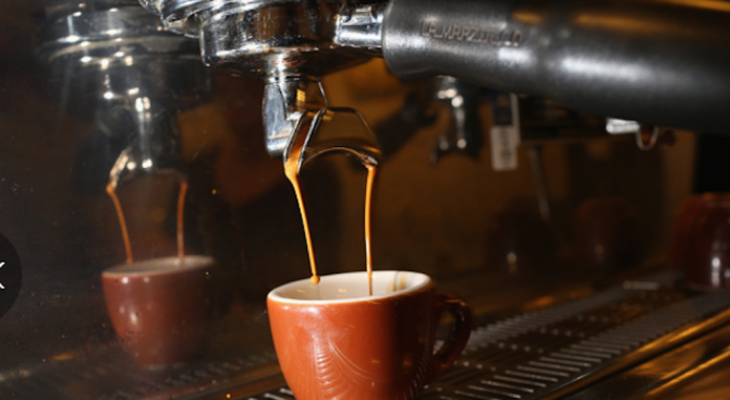 Защо вкусът на кафето бледнее в сравнение с аромата му