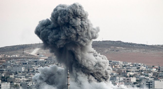 Най-малко 105 цивилни са убити през март в Мосул при американска бомбардировка