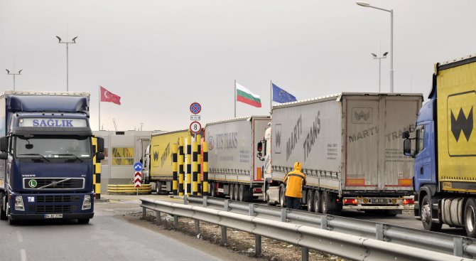 Ръст на превозените товари от товарния транспорт с 0.5%