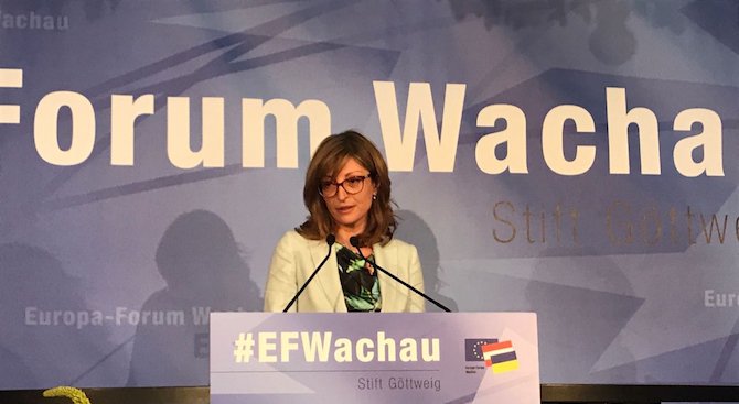 Екатерина Захариева: Европейските лидери трябва да работят неуморно, за да върнат доверието
