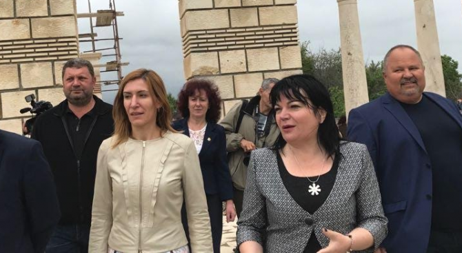 Министрите Ангелкова и Банов посетиха Плиска