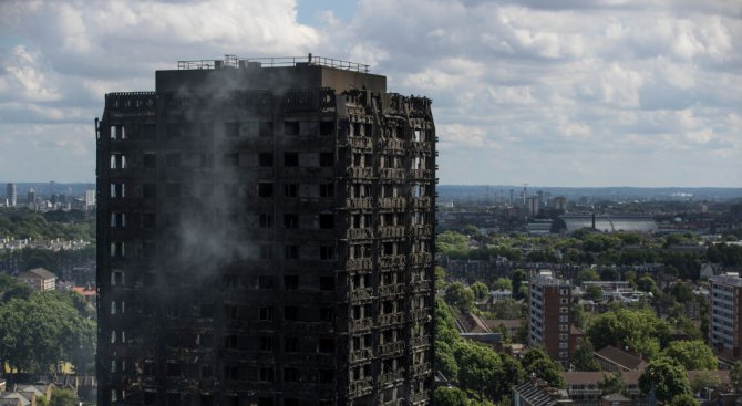 30 станаха жертвите на огнената стихия в Лондон