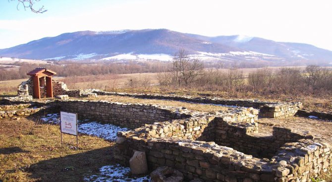 НИМ започва проучването на крепостта „Состра” край Троян (снимки)