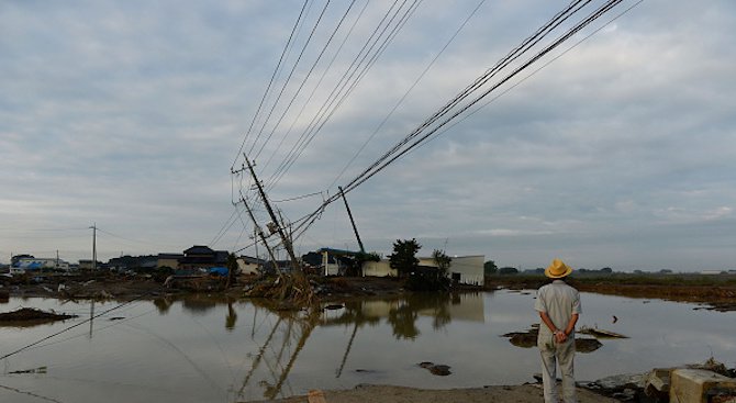 7 жертви на наводненията в Япония, 56 в Китай (видео)