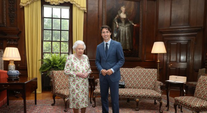 Канадският премиер се срещна с британската кралица