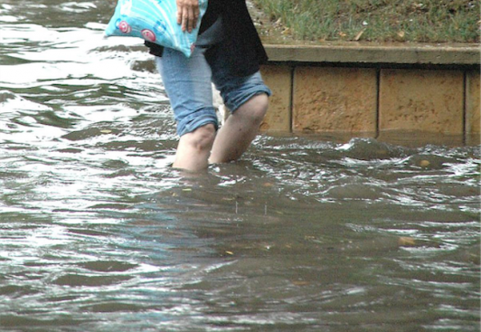 Порои наводниха Русе и Търговище, в София също се изсипа проливен дъжд (обновена)