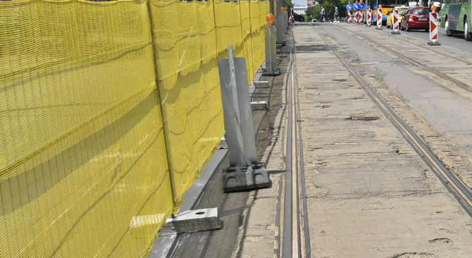 Продължават ремонтите на ключови булеварди в София