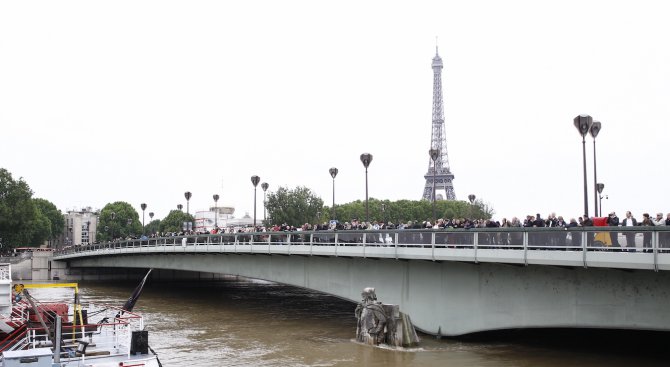 20 метростанции в Париж са затворени заради порои