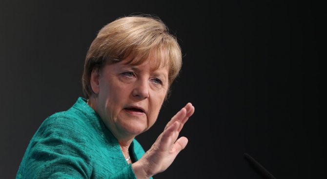 Меркел със заявка за четвърти мандат