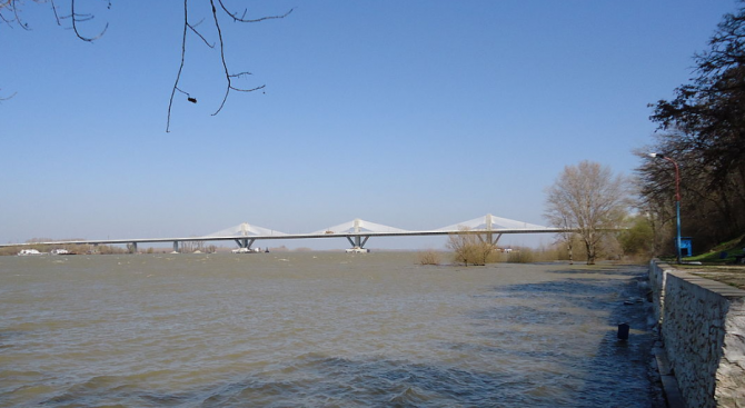 Преустановяват движението по &quot;Дунав мост 2&quot;