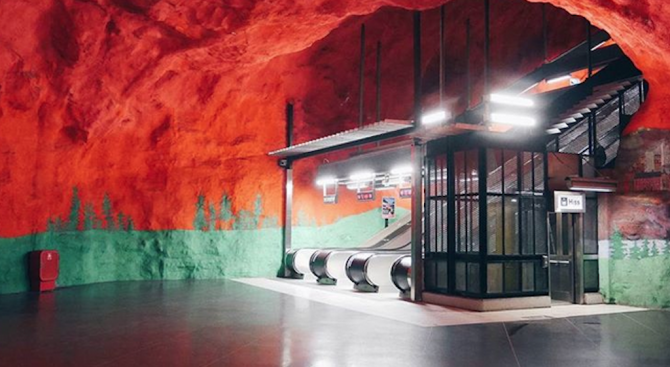 Това ли е най-красивото метро в света