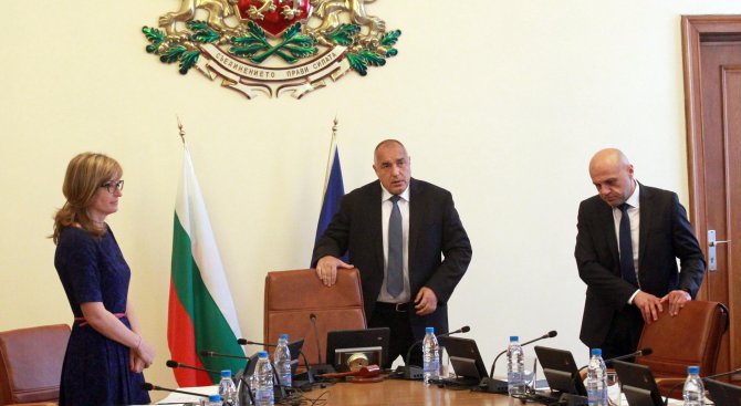 Борисов към министрите: Да не се успокояваме от резултатите, необходими са още приходи в бюджета