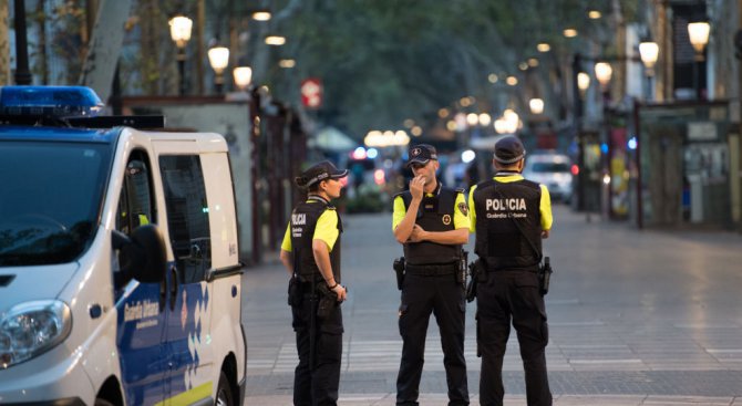 7-годишно австралийче е в неизвестност след атентата в Барселона