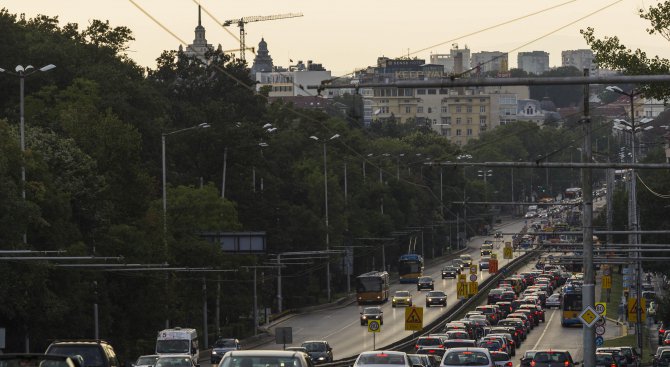Вижте как ремонтите в София пречат на линейките  (снимки)