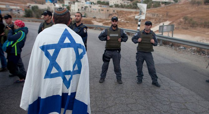 Стотици израелци протестираха срещу премиера Нетаняху