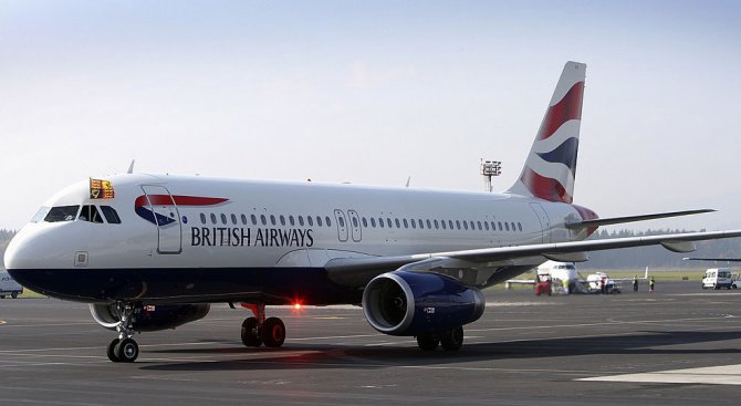 Фалшива тревога предизвикала евакуацията на самолета на Бритиш еъруейз в Париж