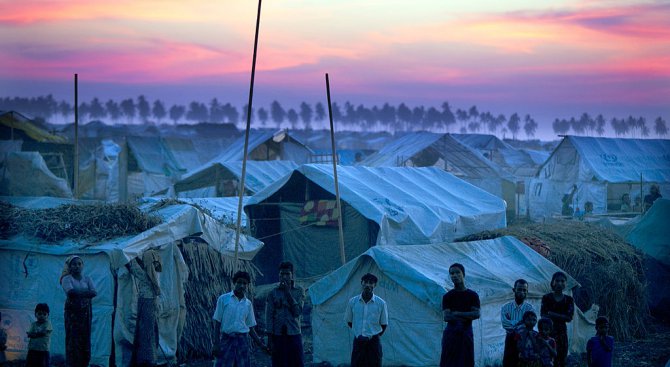 Международното мнение се насочи срещу Мианмар заради рохингите