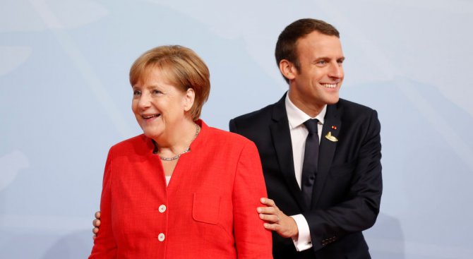 Меркел посреща топло плана за Европа на Макрон