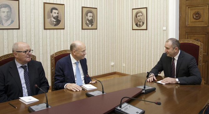 Президентът Румен Радев се срещна с председателя на Съда на ЕС Коен Ленартс
