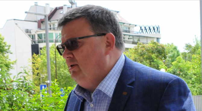 Цацаров: Отиващият си ВСС сам генерира част от скандалите, други бяха инспирирани от извънпарламента