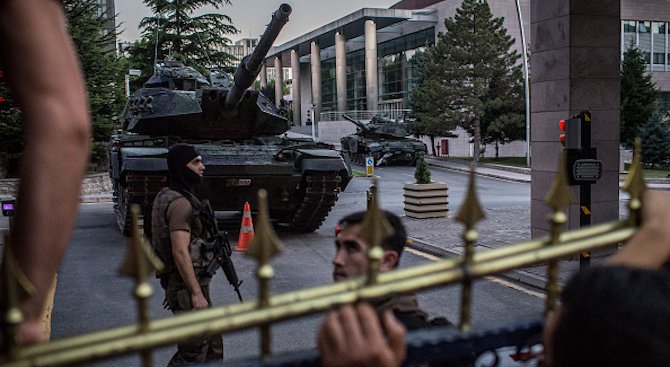 Доживотни присъди за шестима турски превратаджии