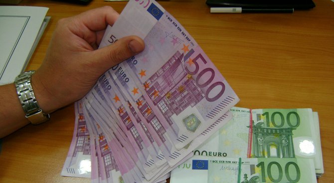 Намериха контрабандна валута в бельото на жена на &quot;Капитан Андреево&quot; (снимка)