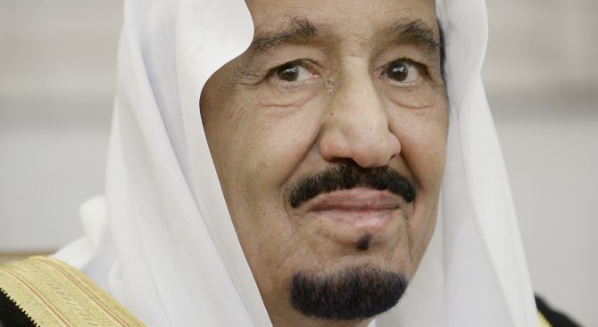 Златният ескалатор на саудитския крал заседна