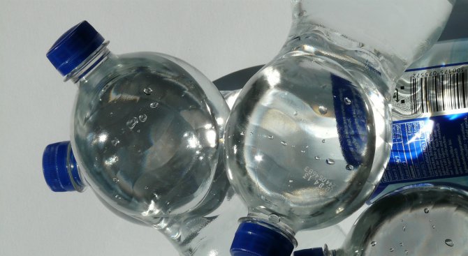 Опасни ли са пластмасовите бутилки и опаковки?