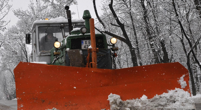 131 машини ще чистят плевенския регион през зимата