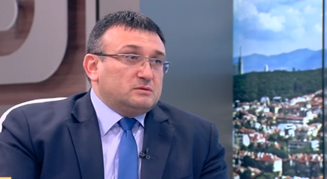 Младен Маринов: Не е възможно на всяка една конфликтна точка да присъстват полицаи (видео)