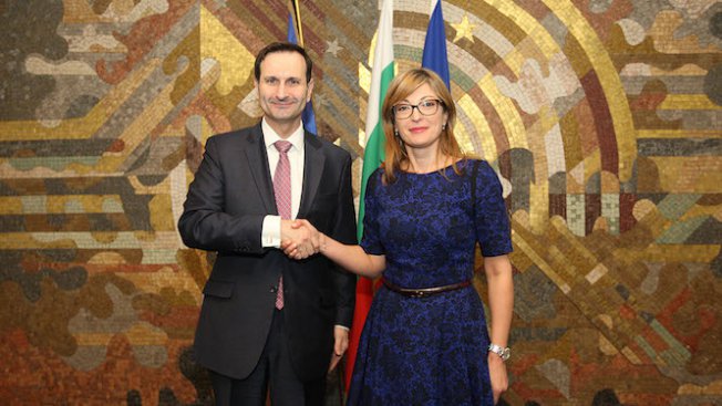 Екатерина Захариева се срещна с председателя на външната комисия на парламента на Хърватия Миро Кова