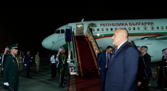 Иран: Не сме забранявали на самолета с българския премиер да прелети над страната ни