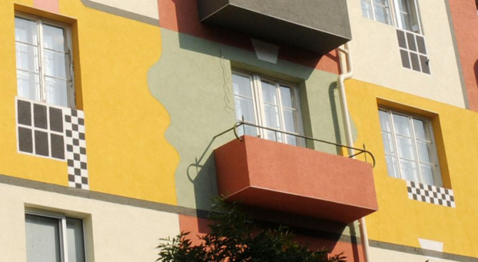 В Кюстендил се изпълнява проект за въвеждане на мерки за енергийна ефективност в многофамилни жилищн