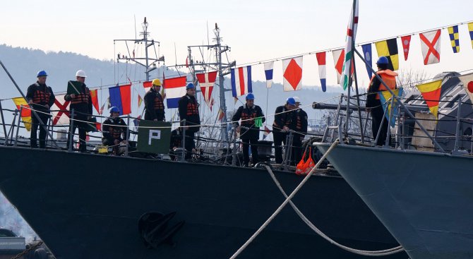 Военноморска база Варна откри новата учебна година (снимки)