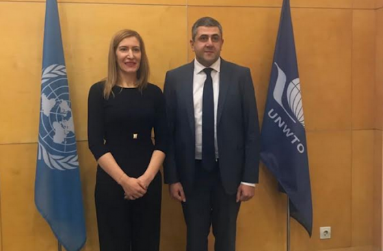 Министър Ангелкова разговаря с генералния секретар на Световната организация по туризъм към ООН