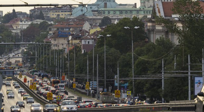 60 000 българи пътуват до София всеки ден