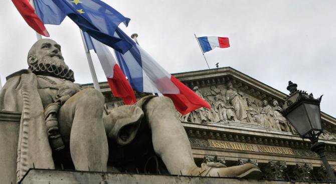 Франция прие правилник за облеклото и поведението на депутатите