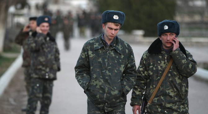 Руските военни остават без смартфони