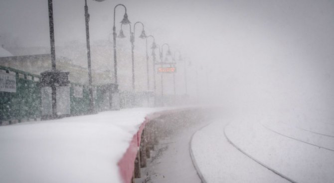 Закъснение и кучи студ във влака Видин - София (снимка)