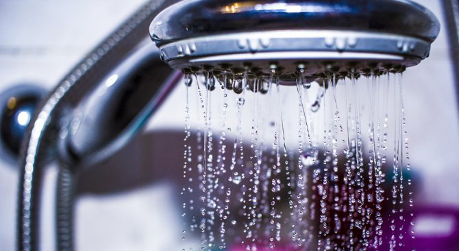 Горещият душ помага при кашлица
