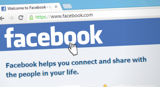 Фейсбук изтри стотици руски акаунти и страници