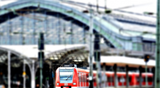 Два влака се удариха на гара в Залцбург