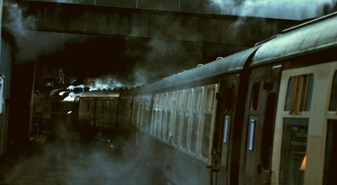 Пожар избухна снощи в бързия влак София-Бургас