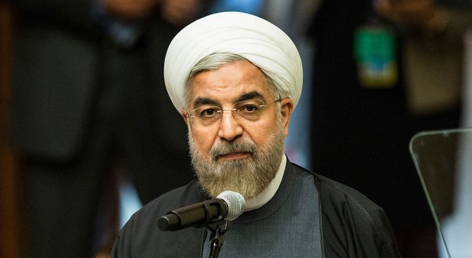 Рохани заяви, че Иран може да остане в ядреното споразумение