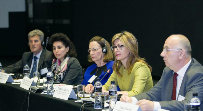 Екатерина Захариева откри конференция за икономическата и социална кохезия на Западните Балкани (сни