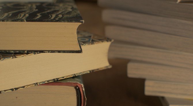 Севлиевската градска библиотека показва редки и ценни издания